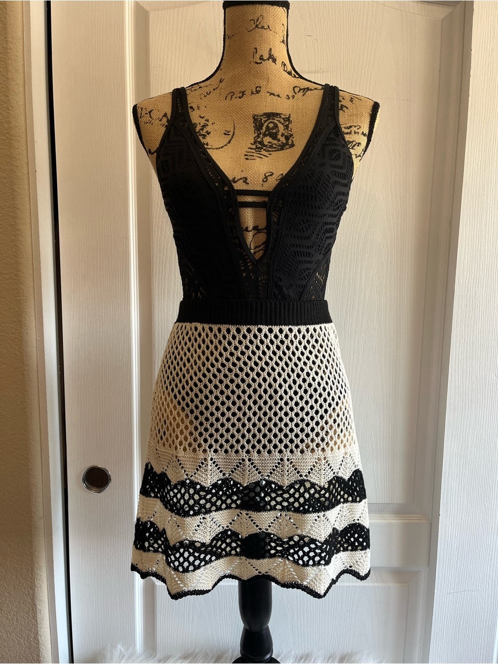☀️BECCA (NWOT) MONOKINI - Picture 3 of 6